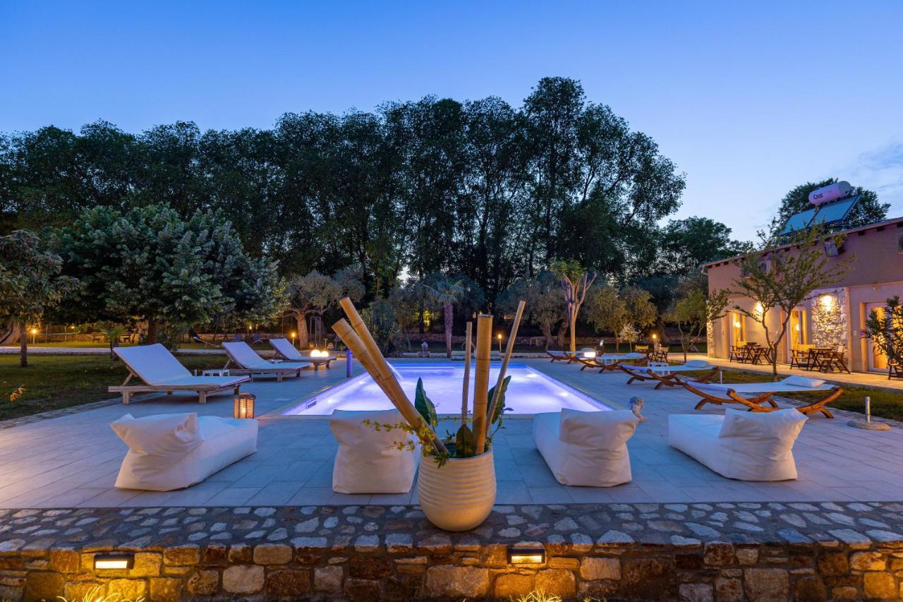 Natura Bungalows-Villa Liménasz Kültér fotó